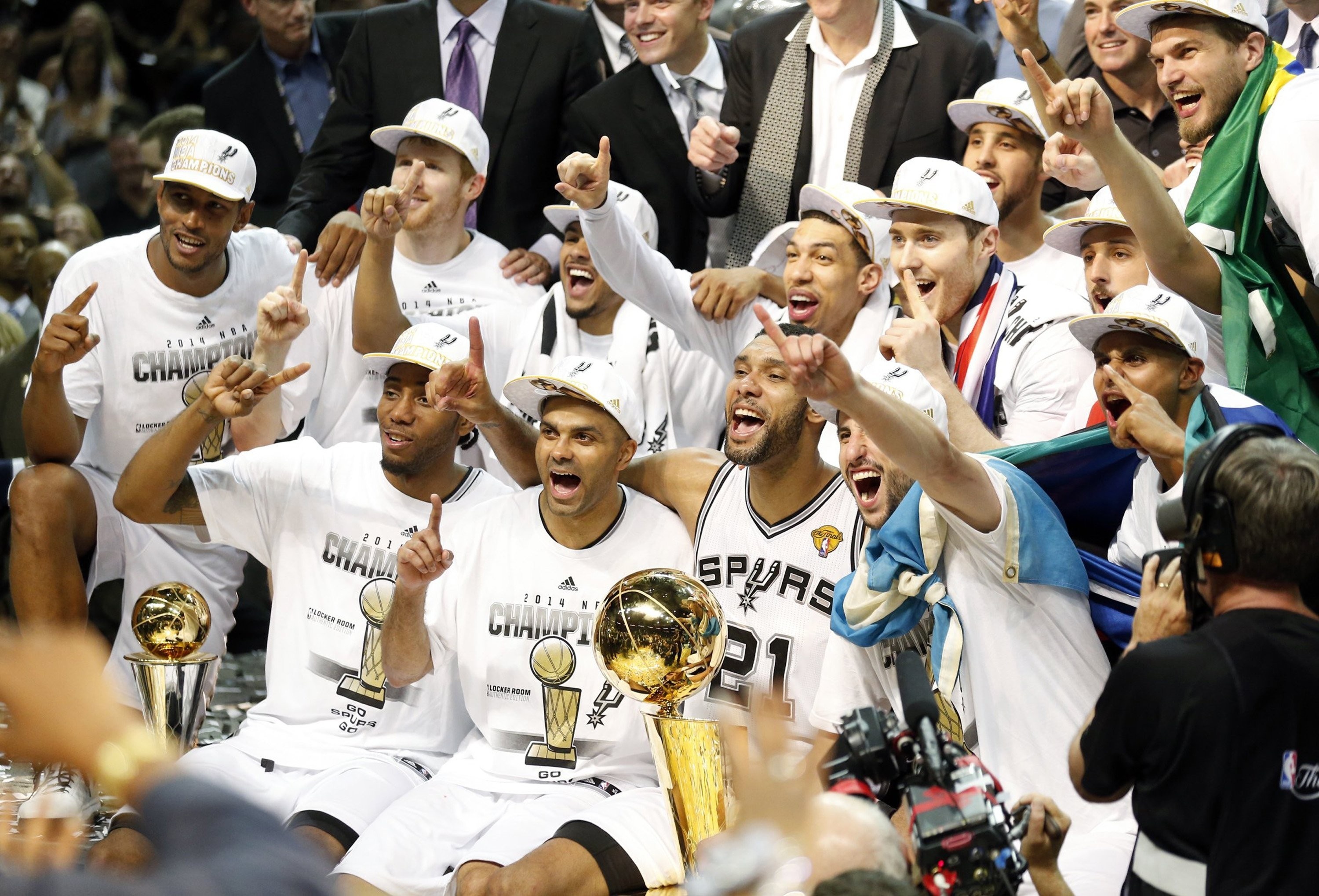 乐鱼体育官方-12年前的NBA？马刺打散三巨头 库里初见峥嵘 阿杜MVP约基奇41号秀